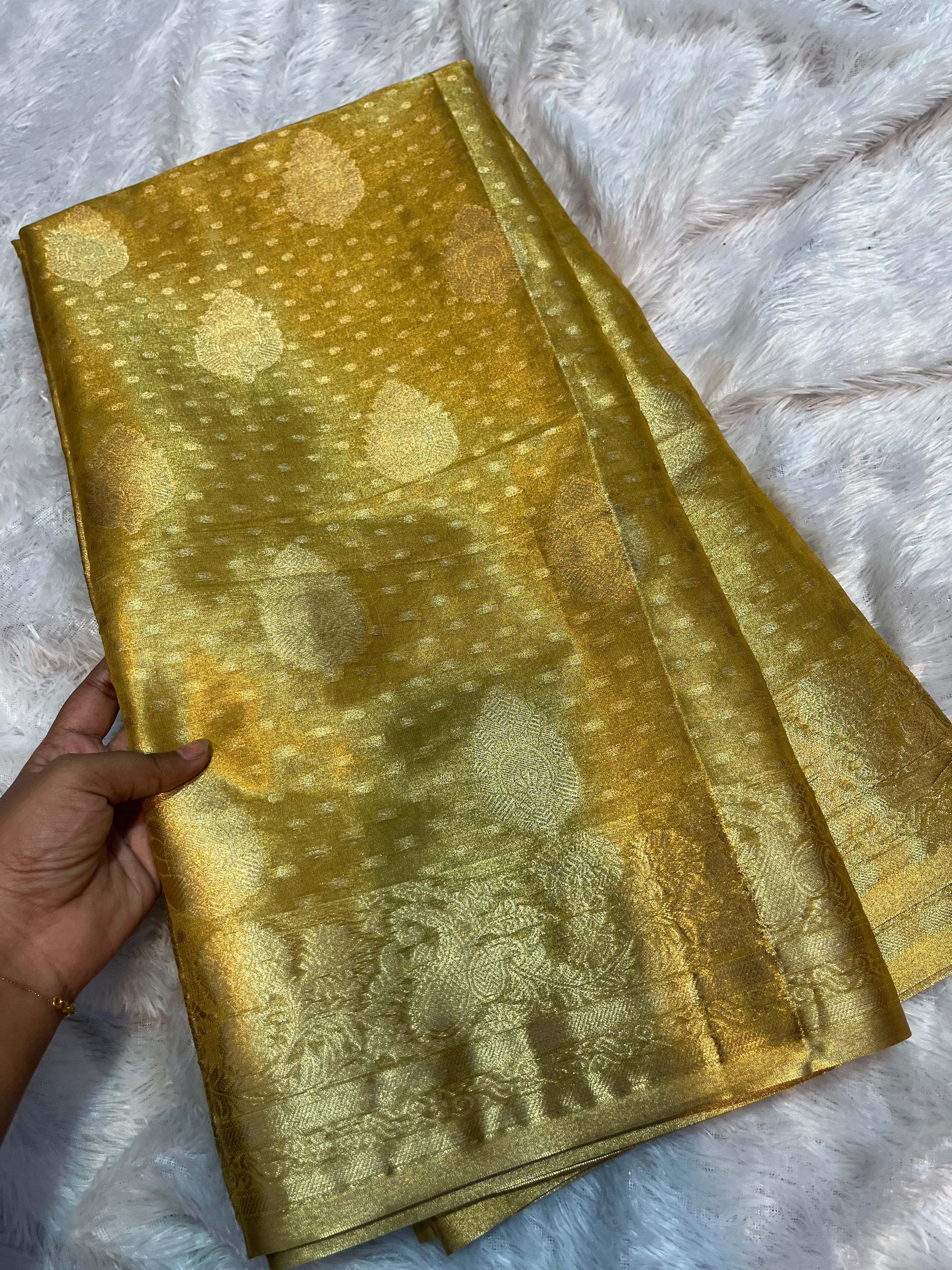 Pattu langa bits