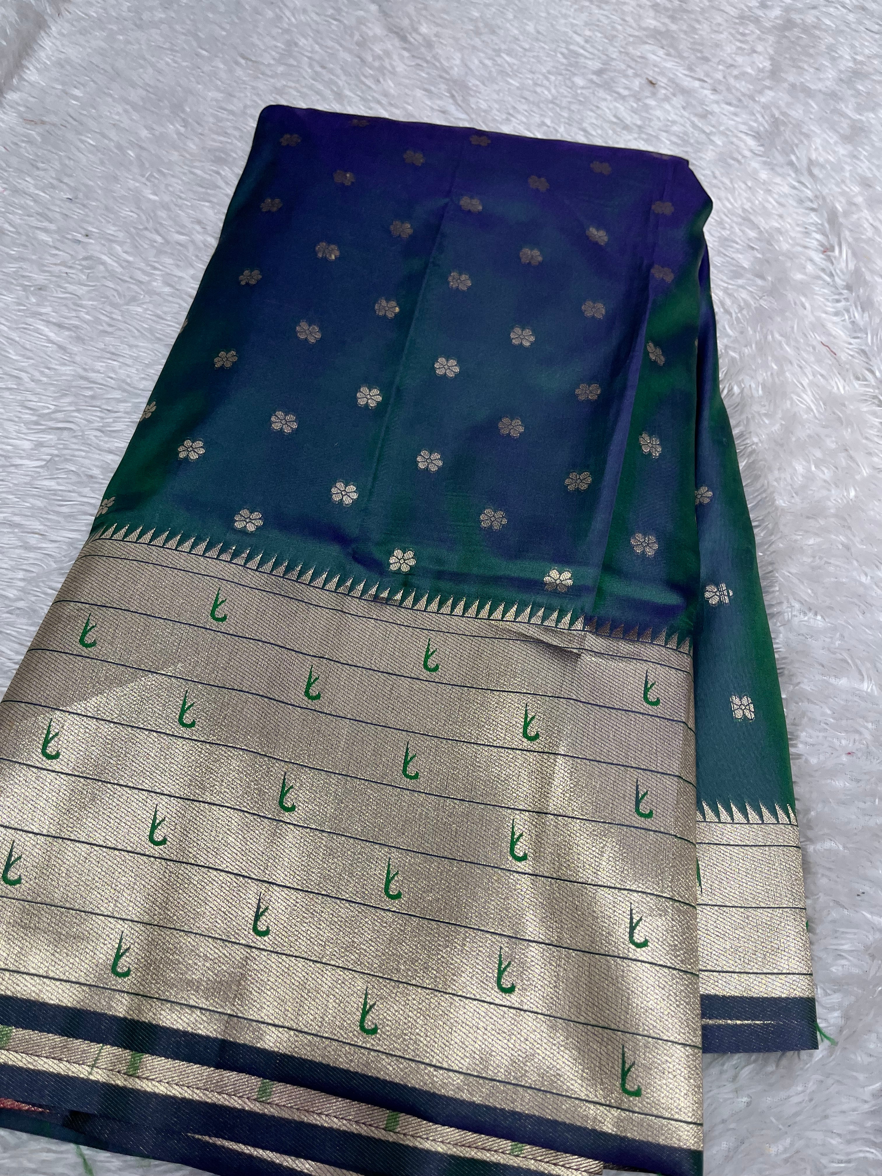 Ps01 ( paithani saree)