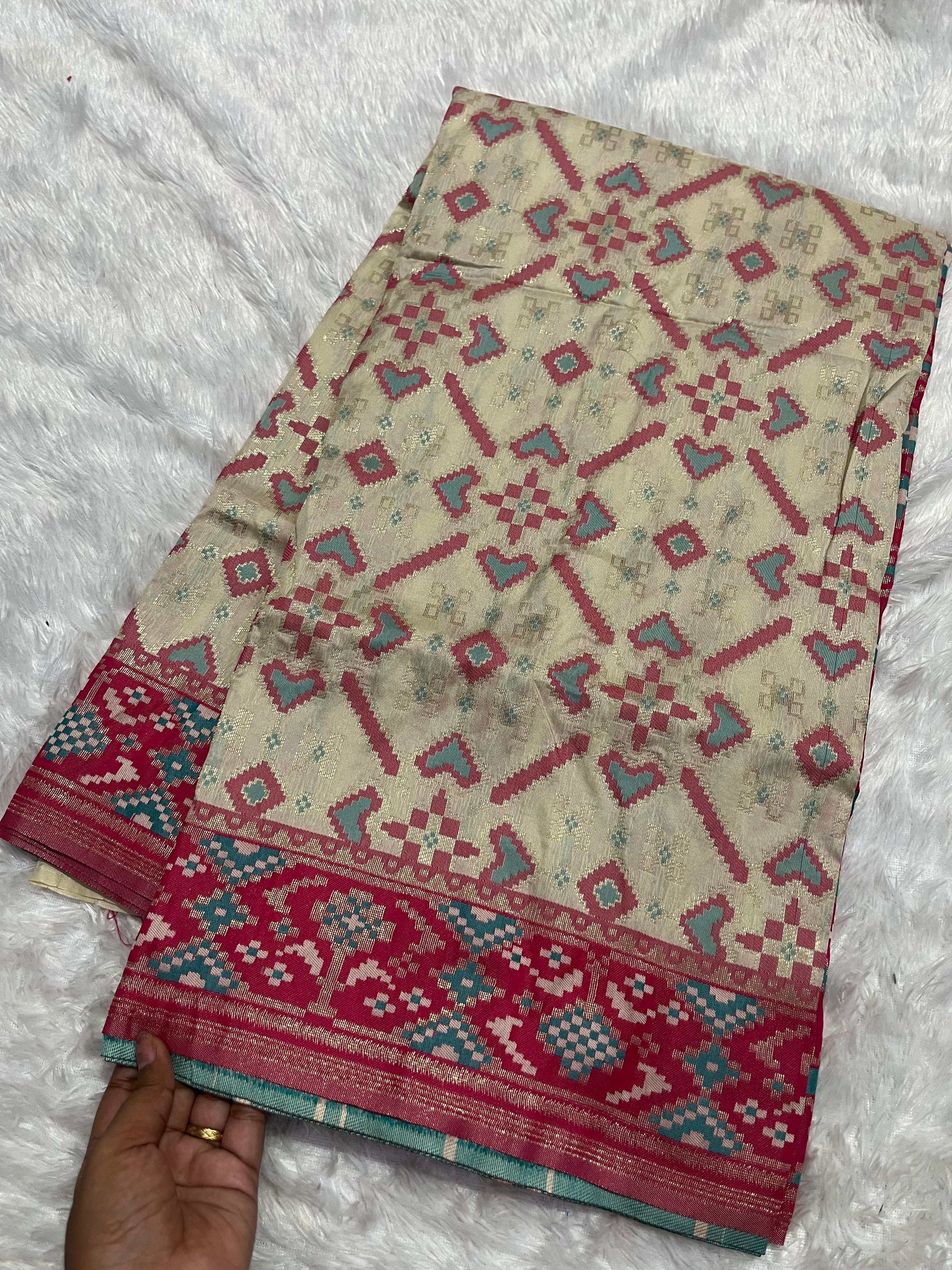 Pastel Patola weaving saree